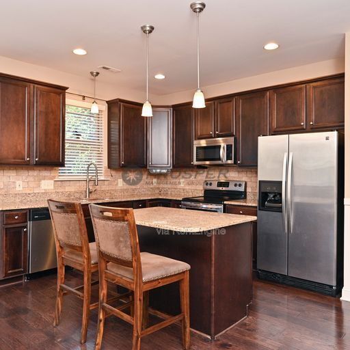 Building Photo - 709 Ravel Ct