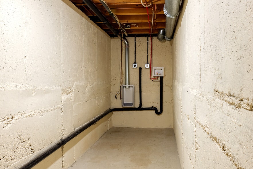 Laundry Hookups - 4502 S 1720 W