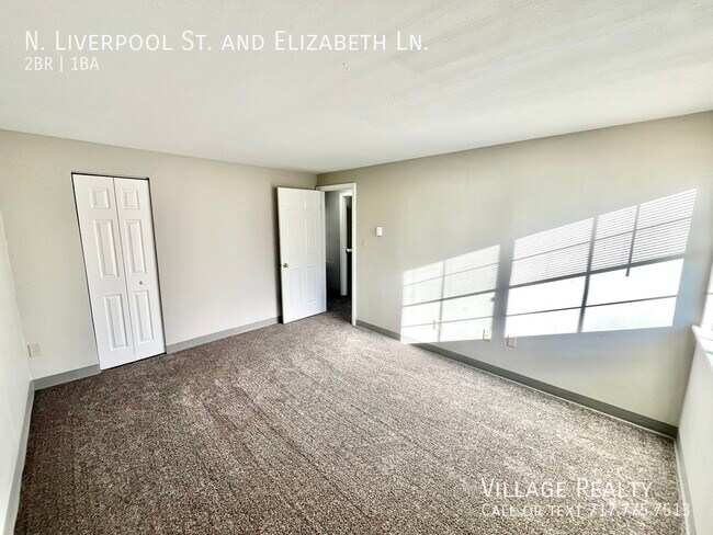 Building Photo - 75 N Liverpool St