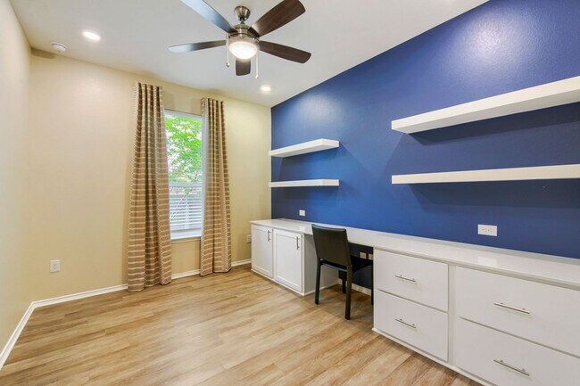 Building Photo - Applications Pending: Brand New Home for Lease in Southeast Austin