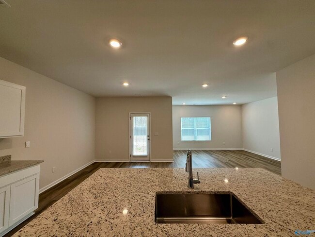 Building Photo - 1263 Eidson St