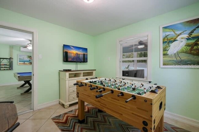 Building Photo - 4808 Gulf Dr