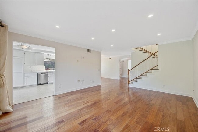 Building Photo - 5974 Ruthwood Dr