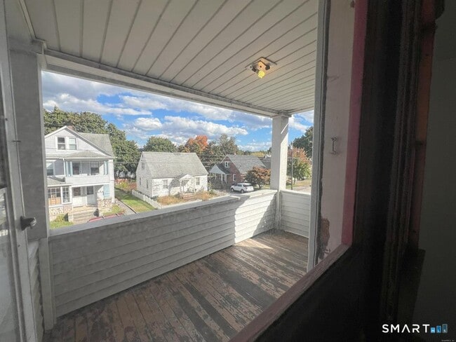 Building Photo - 158 Beechwood Ave