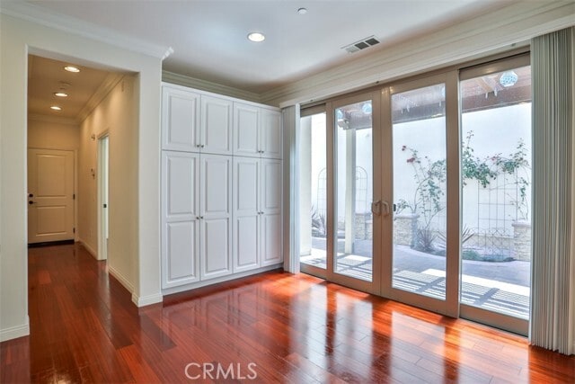 Building Photo - 59 Pathway