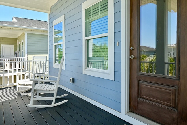 Building Photo - 1013 Marsh Vw Dr