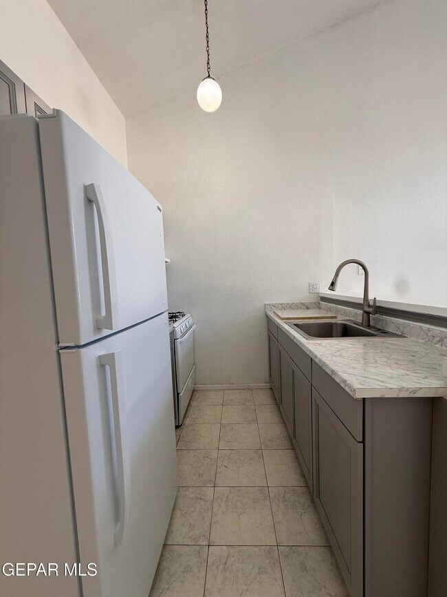 Building Photo - 1524 Greg Powers Dr