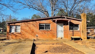 Building Photo - 1653 N Yarbrough Ct