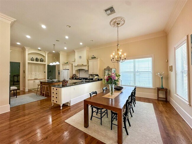 Building Photo - 6425 NW 202nd Pl