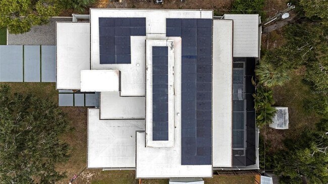 Building Photo - 3624 S Gardenia Ave