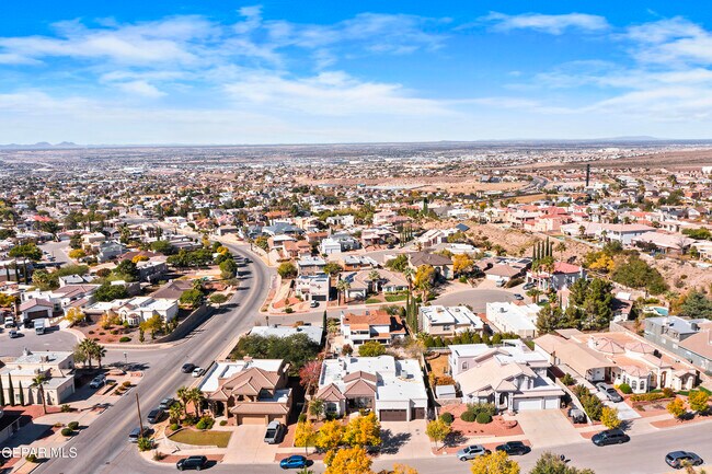 Building Photo - 1405 Cloud Ridge Dr