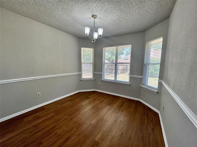 Building Photo - 7724 Sagebrush Ct N