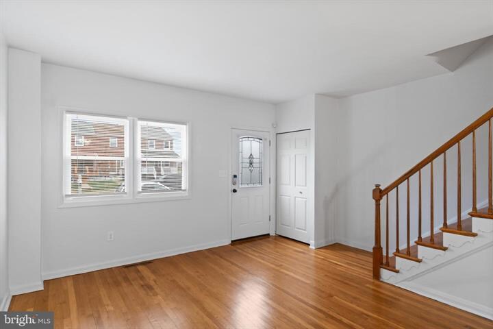 Building Photo - 8146 Del Haven Rd