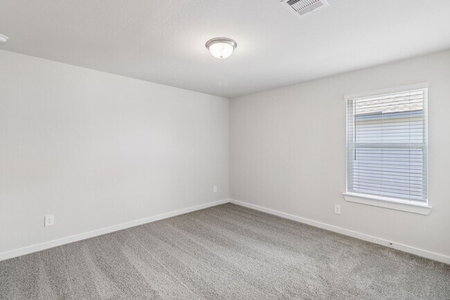 Building Photo - 2614 Wastelbread Ln