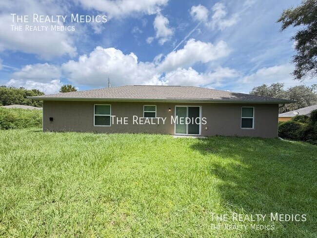 Building Photo - 4864 SE 137th Pl