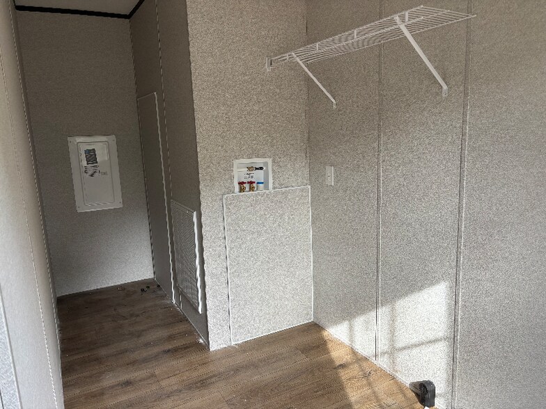 Building Photo - 95192 Dwight Dr