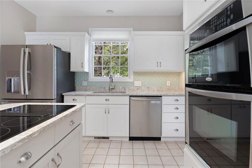 Building Photo - 110 Osprey Dr