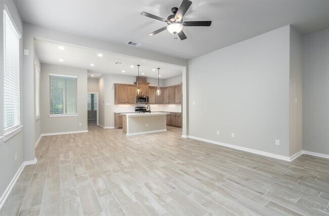 Building Photo - 529 Longleaf Pine Dr