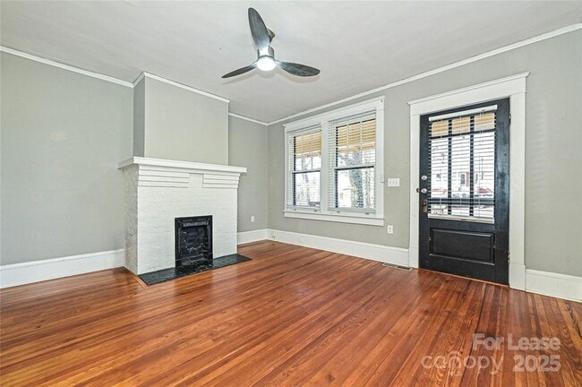 Building Photo - 1506 Nassau Blvd