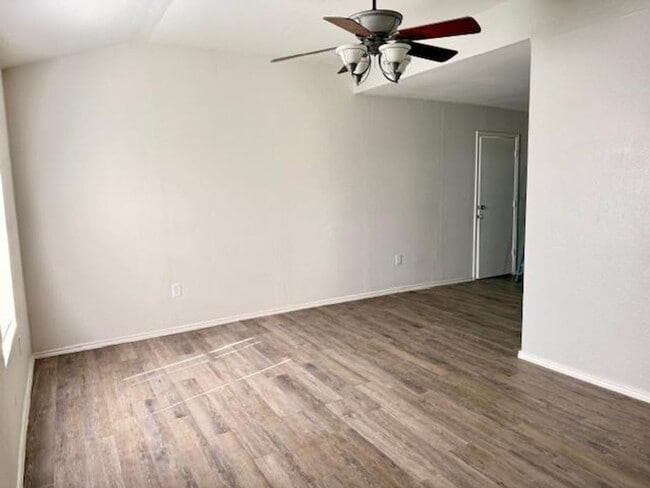 Building Photo - Two Homes / One Lot / Versatile Uses / Rem...