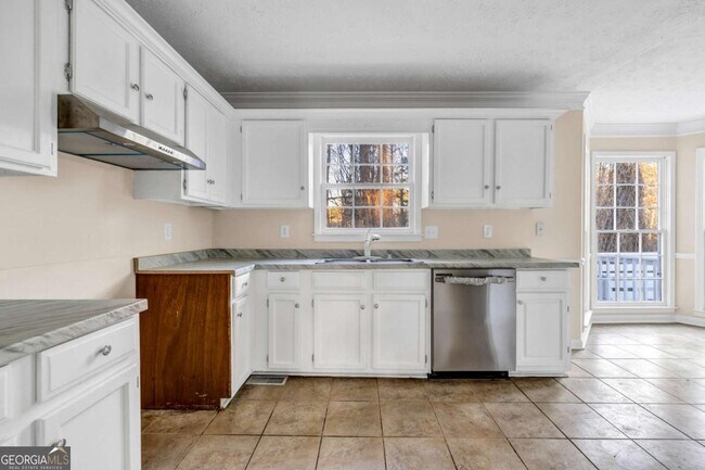 Building Photo - 1600 Dillwood Ct