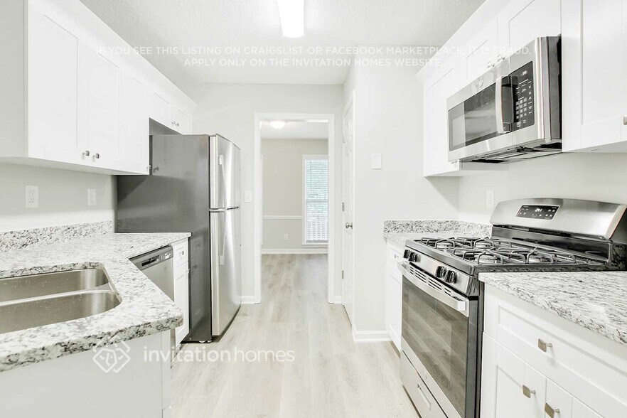 Building Photo - 208 Camden Trail