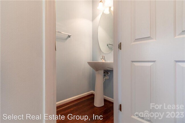 Building Photo - 3 br, 2.5 bath House - 109 Kase Ct