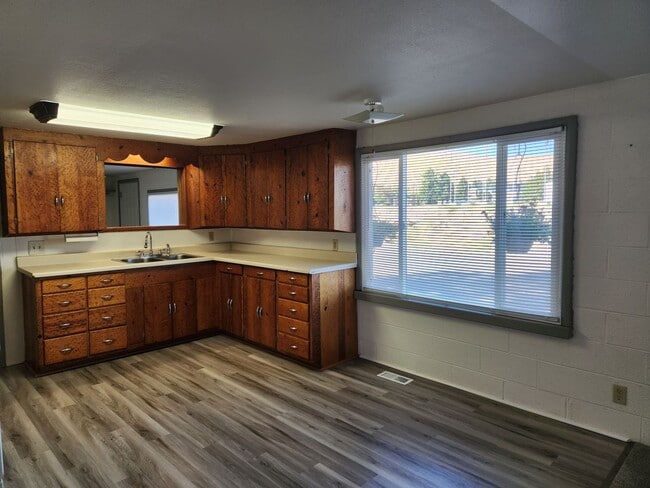 Building Photo - Occupied, do not disturb tenants.  Naches ...