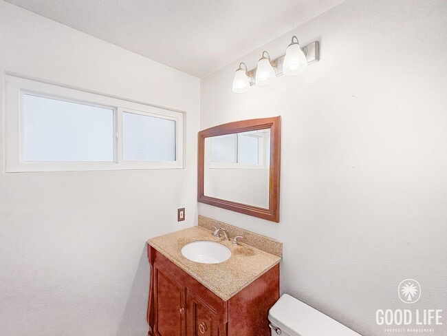 Building Photo - Beautiful 3B/2.5BA House in Rancho Bernard...