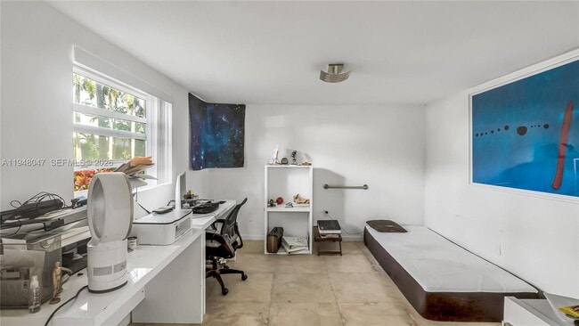 Building Photo - 10090 Bay Harbor Terrace