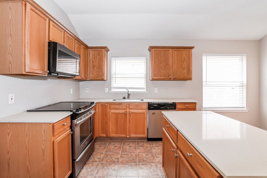 Building Photo - 3316 Bentgate Ct