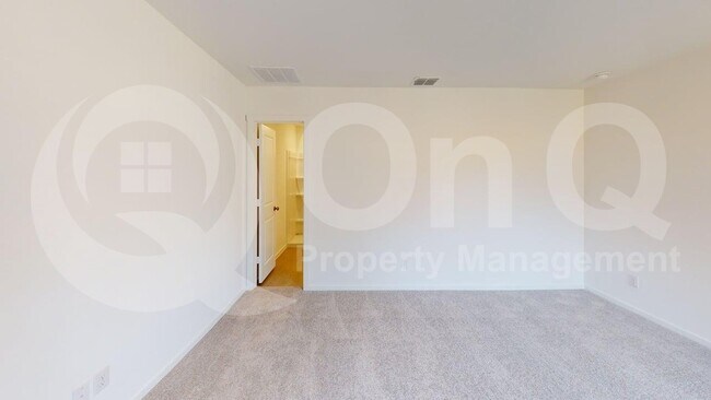 Building Photo - 1001 Raintree Rd