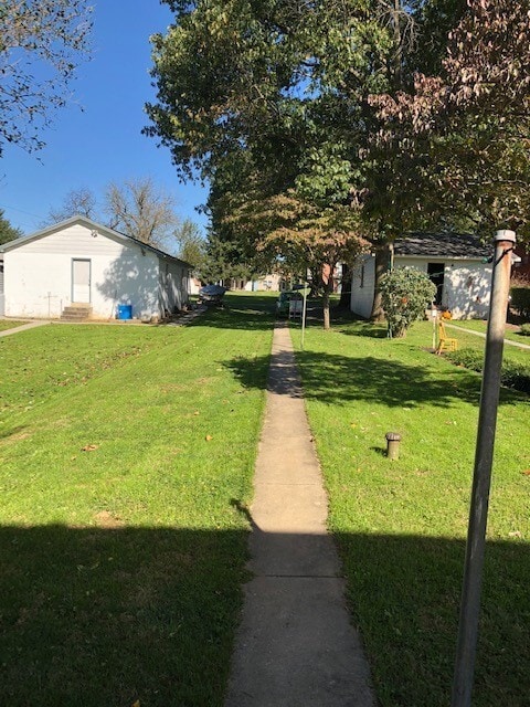 Building Photo - 1359 W Main St