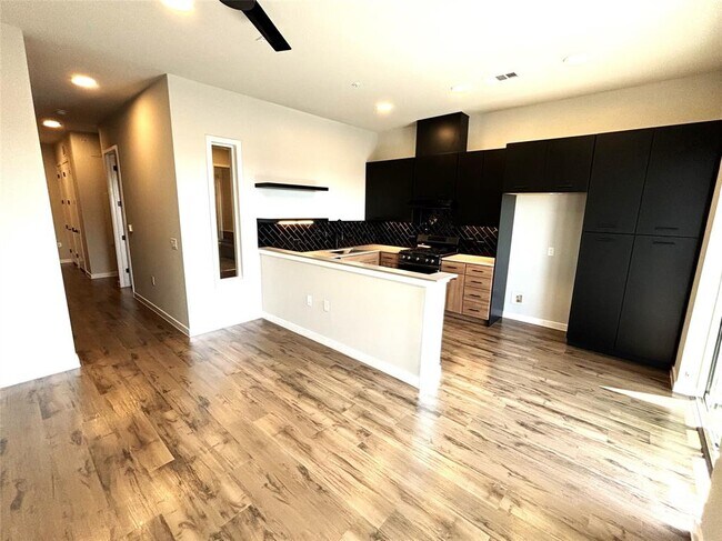Building Photo - 4510 Terry-O Ln