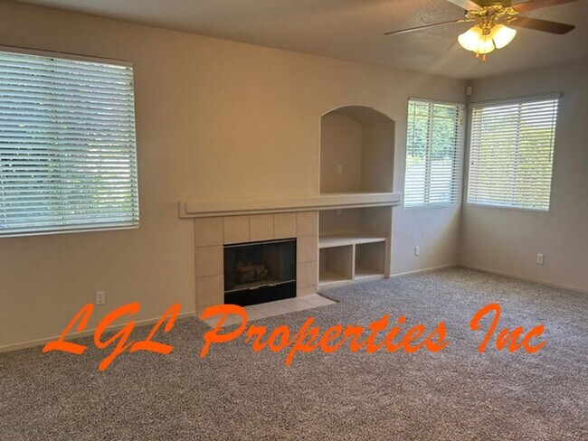 Building Photo - 4116 Woodwillow Ln