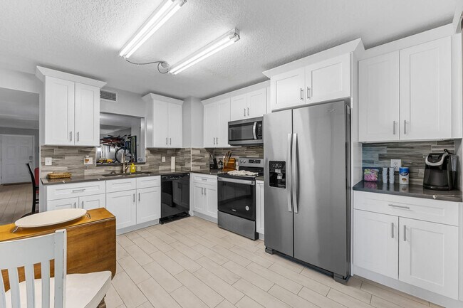 Building Photo - 1277 S Orlando Ave