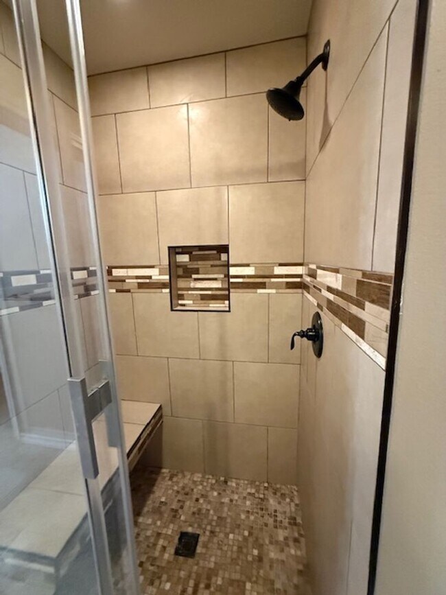 Building Photo - 2312 Independence Blvd