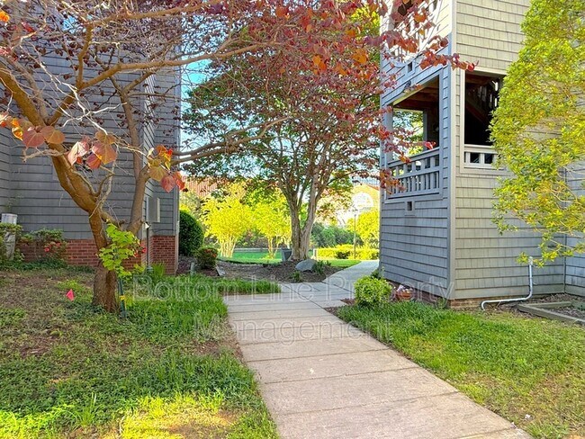 Building Photo - 9031 J M Keynes Dr