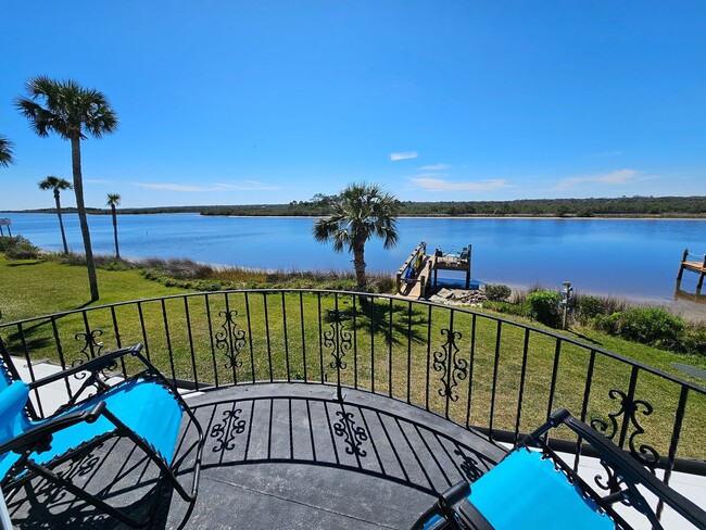 Building Photo - Intracoastal Townhouse with Private Dock 2...