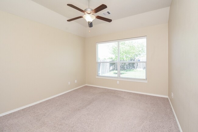 Building Photo - 21373 Thurston Crossing Dr