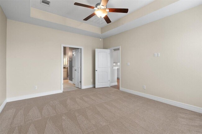 Building Photo - 321 Penna Ln