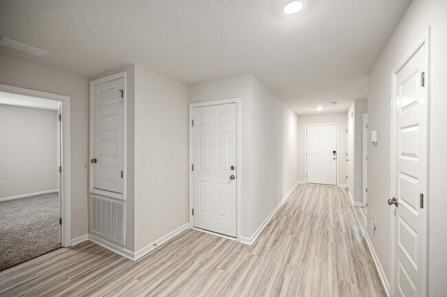 Building Photo - 924 Sandbar Loop