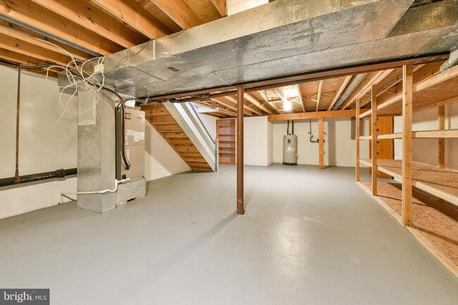 Building Photo - 702 Spice Bush