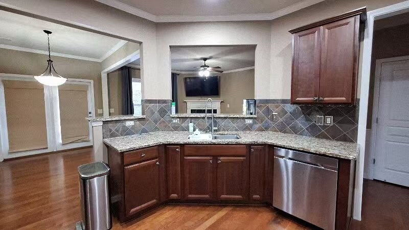 Building Photo - 3104 Cross Creek Dr