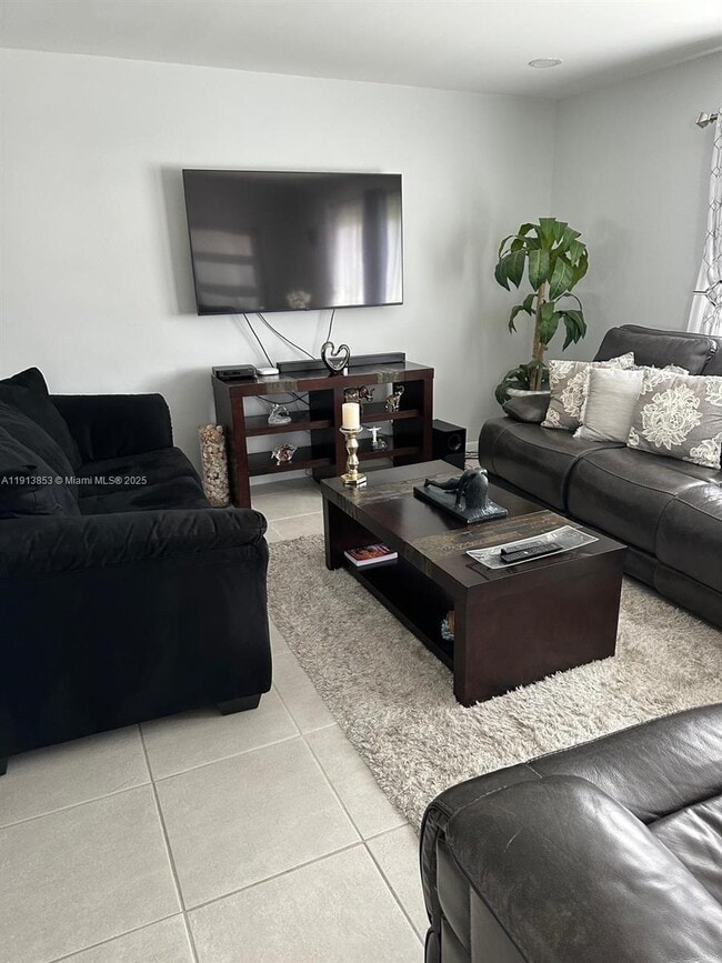 Building Photo - 5169 Lakefront Blvd