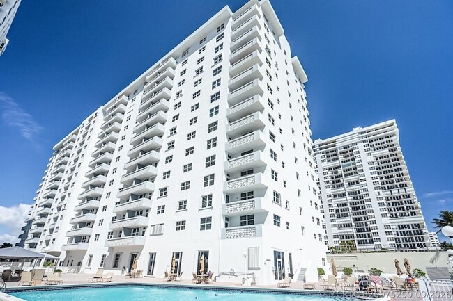 Building Photo - 4250 Galt Ocean Dr