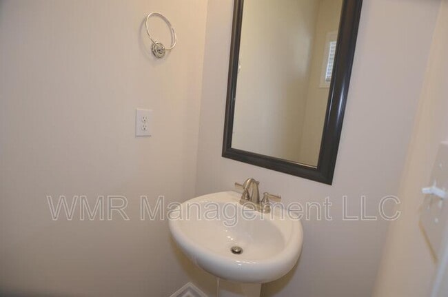 Building Photo - 8145 Sheffield Dr