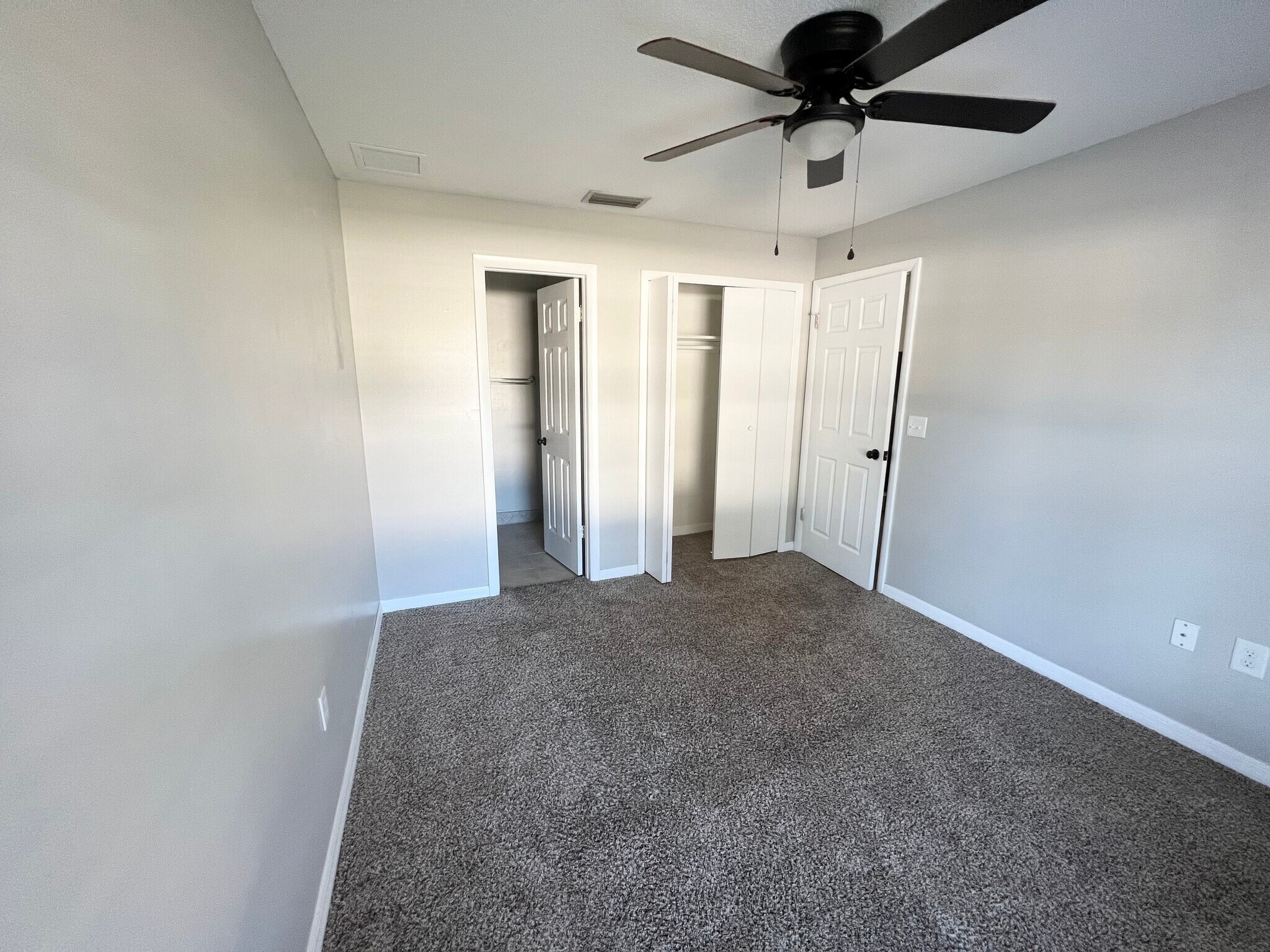 Master Bedroom - 4865 Darwood Dr