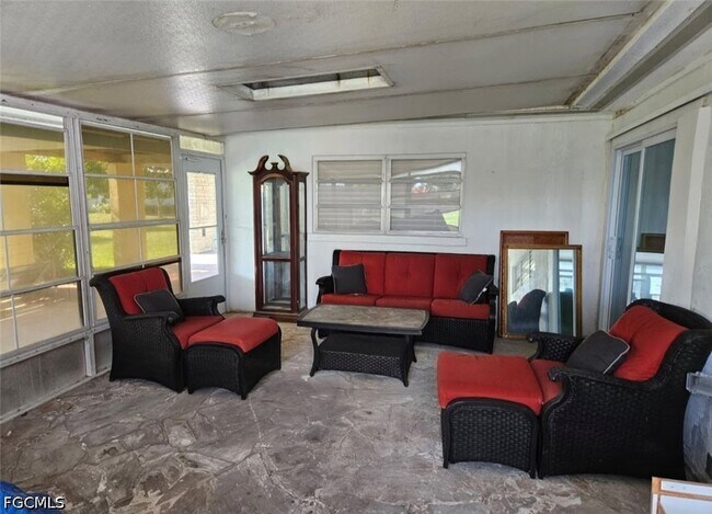 Building Photo - 1288 Waite Dr