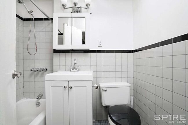 Building Photo - 1 bedroom in Brooklyn NY 11225